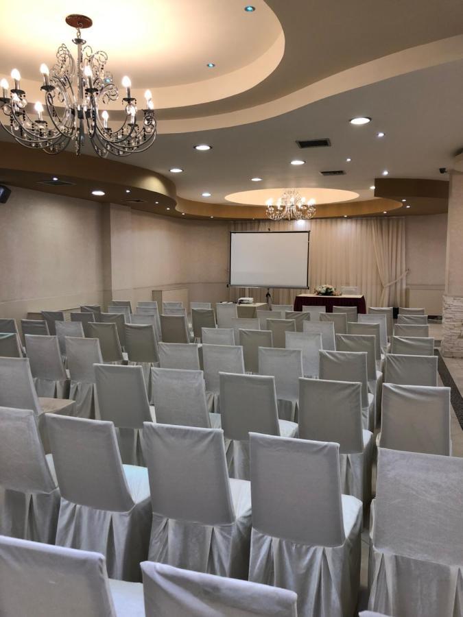 Hotel Kapri Bitola Bagian luar foto