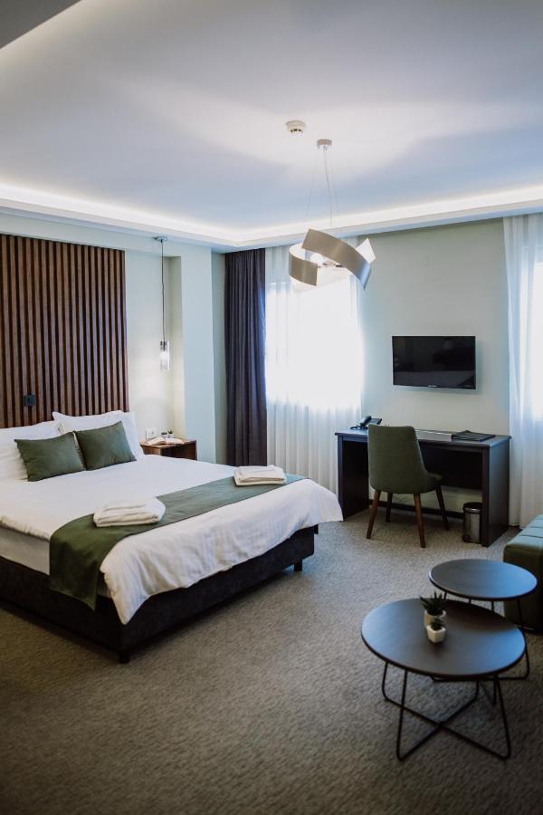 Hotel Kapri Bitola Bagian luar foto