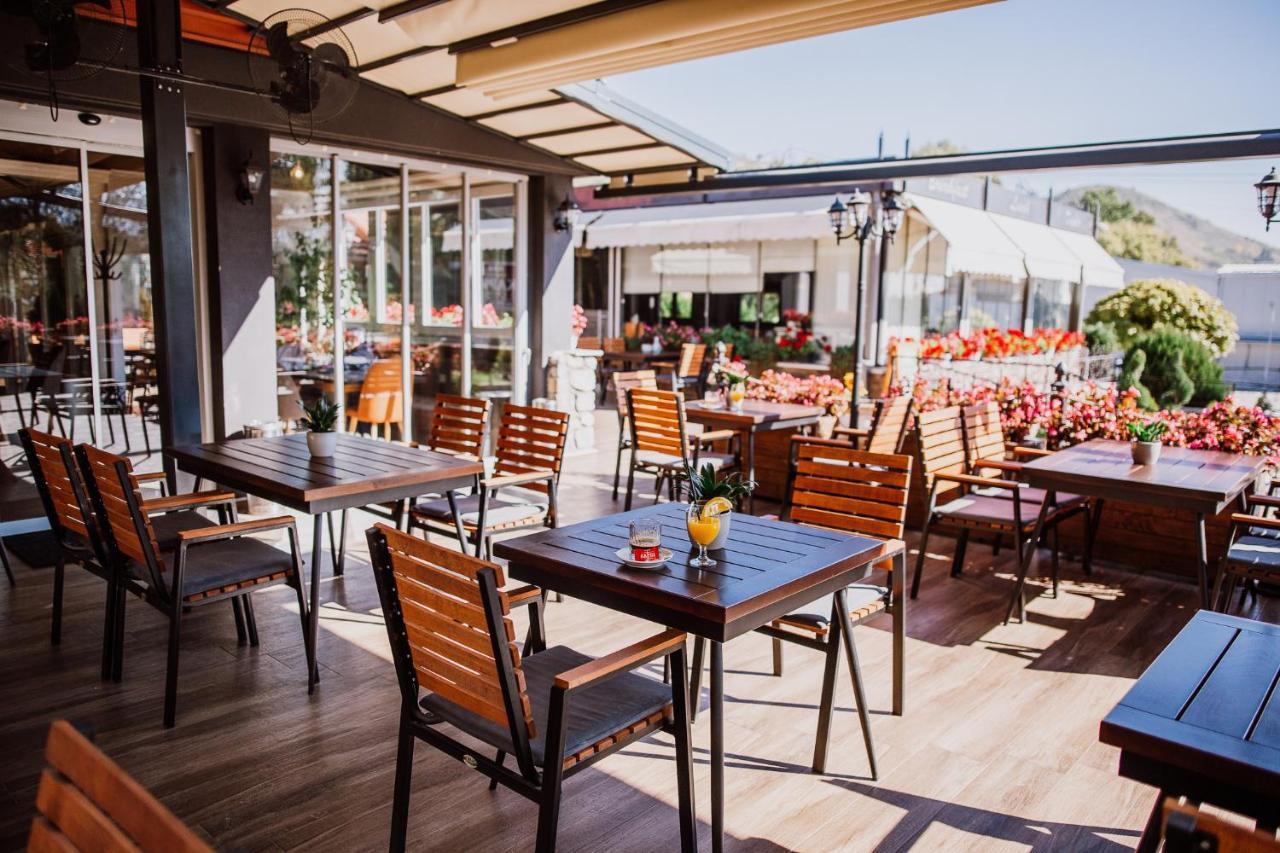 Hotel Kapri Bitola Bagian luar foto
